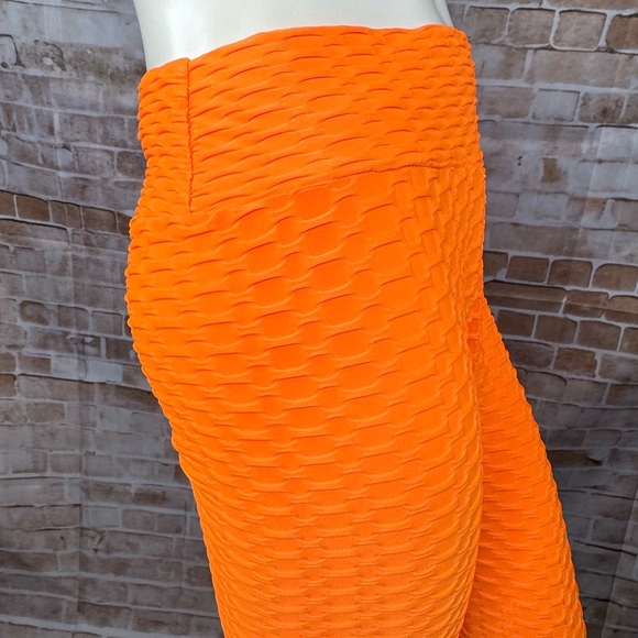 New Mix Women's Butt Scrunch Textured Neon Workout Leggings - Size: L / XL - NWT - Picture 8 of 11